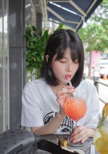 妻子6中文版_720免费在线观看
