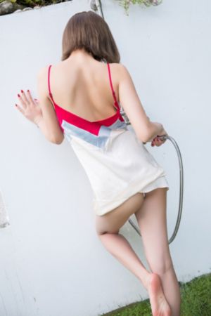 喜欢大家伙的楼上女孩_720电影免费在线